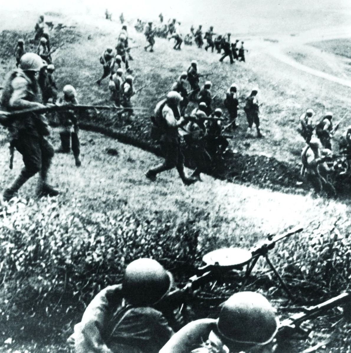 Contraatac al infanteriei sovietice în Caucaz (© Getty Images)
