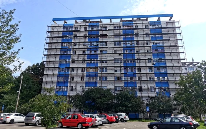 Bloc-turn din Hunedoara, aflat în reabilitare. Foto: Primăria Hunedoara