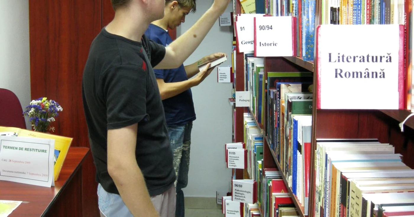 Cărţi celebre, scrise de autori români, vor ajunge la românii din străinătate