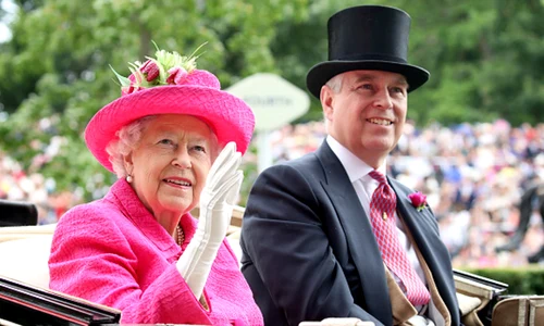 Regina Elisabeta cu fiul ei preferat, Prințul Andrew aka Andrew Mountbatten Windsor   Profimedia jpeg