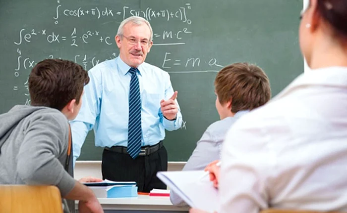 
    Profesorii vor  beneficia de  majorări în  două tranşe   