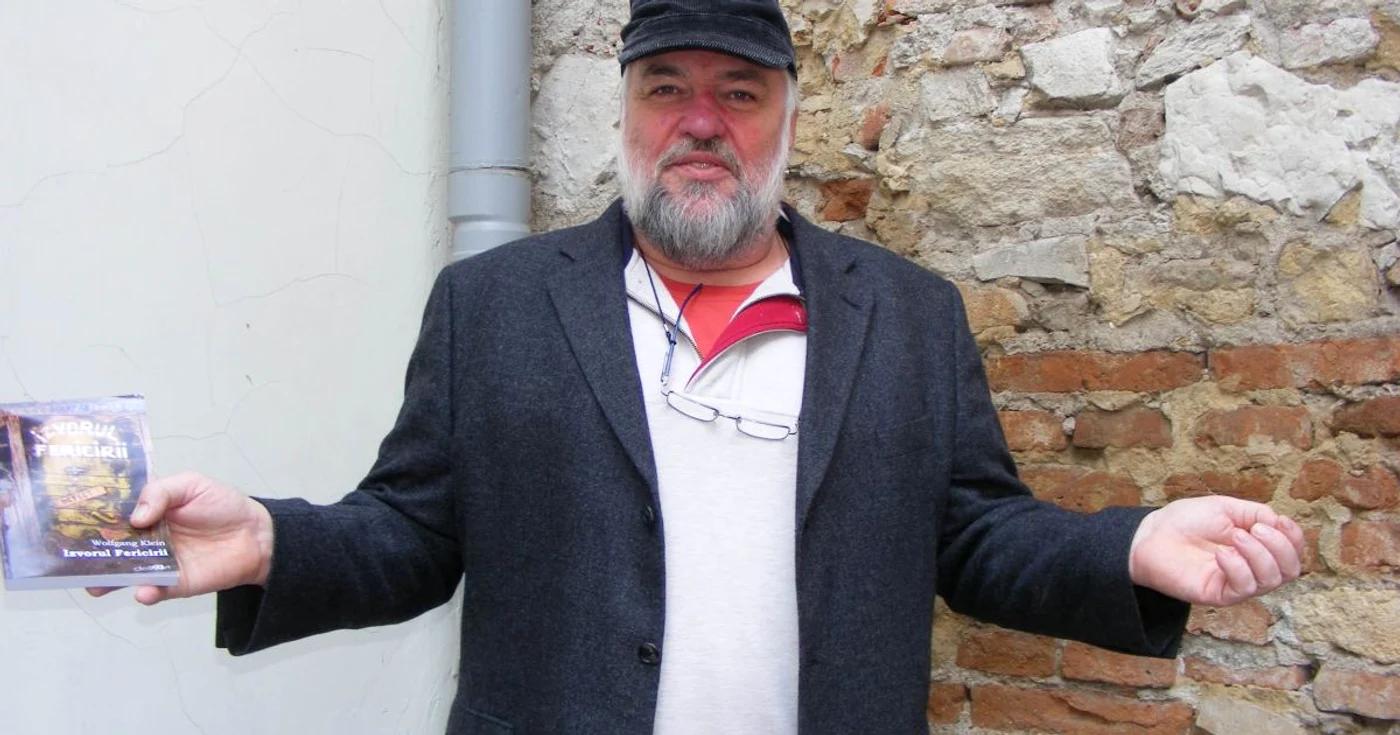Cluj: Scriitorul german Wolfgang Klein a găsit „izvorul fericirii“ în vama din Cluj