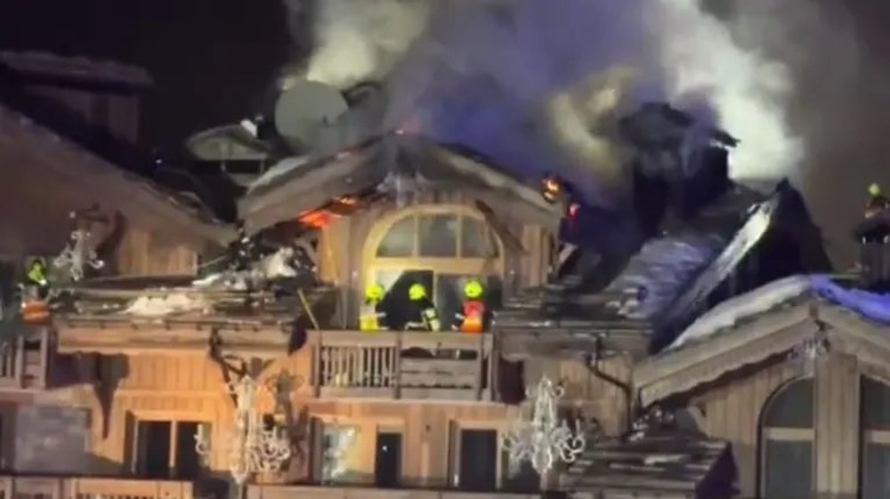 Hotel de lux, în flăcări în Franța: peste 80 de turiști evacuați din celebra stațiune de schi Courchevel