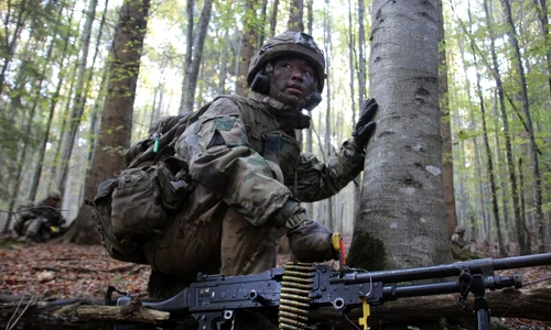 Faimoșii soldați Gurkha din Armata Britanică s-au antrenat în România (foto: Brigada 2 Vânători de Munte „Sarmizegetusa”)