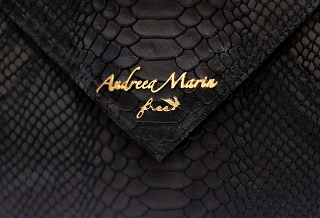 Genţile poartă semnătura Andreei Marin la vedere 