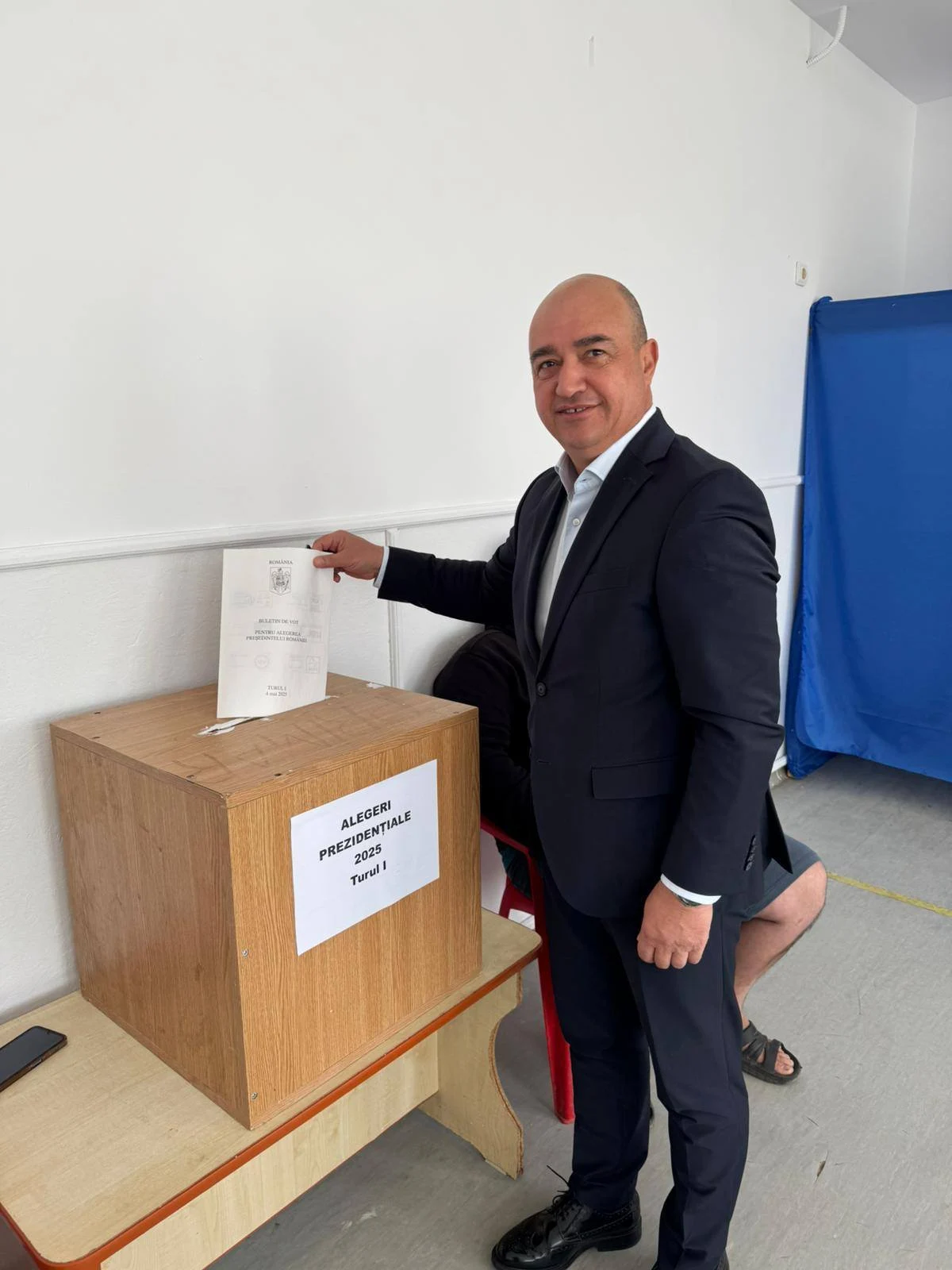 Șeful PNL Vaslui, la DNA după ce l-a dus pe afaceristul Fănel Bogos la premierul Bolojan: „Nu l-am sunat pe el. Am vorbit la cabinet”