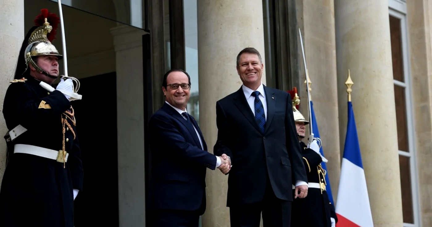 Francois Hollande, preşedintele Franţei, şi omologul său român, Klaus Iohannis
