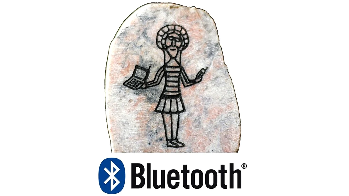 Numele Bluetooth a fost propus de Jim Kardach de la Intel, care citea la acea vreme un roman istoric despre vikingi și regele Harald Bluetooth 