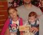 Ioan Sporea alături de cei trei copii. FOTOArhivă Personală