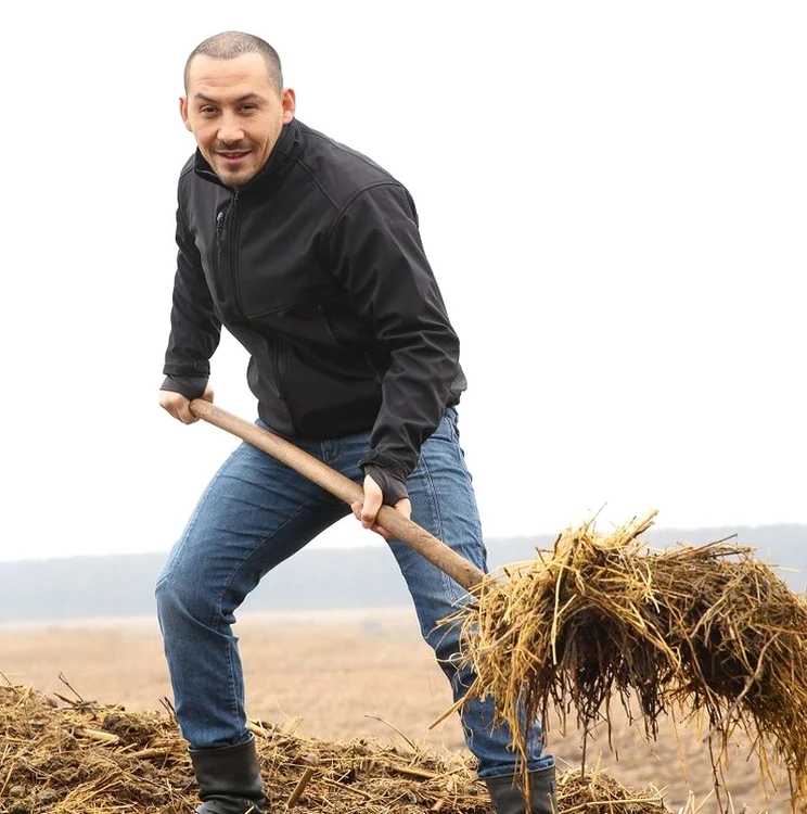 Ştefan Stan a avut viaţă grea la fermăfoto: arhiva personală