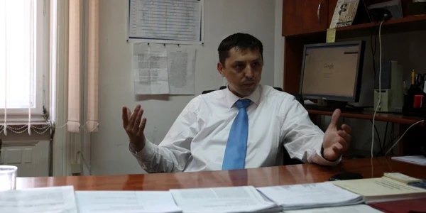 Daniel David, la biroul său din Clinica Psytech de pe strada Republicii