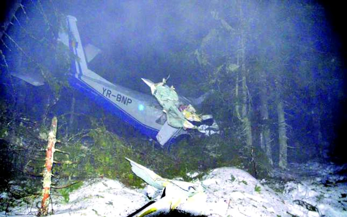 Imaginea avionului în noaptea accidentului