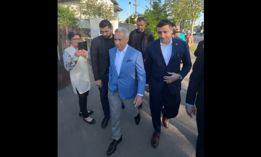 George Simion a mers la vot însoţit de Călin Georgescu: „Suntem aici cu o singură misiune, revenirea la ordinea constituțională”