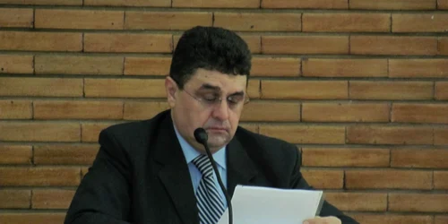 Prefectul Niţulescu atacă pentru a treia oară bugetul Alexandriei