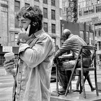 Ayan Schwarzenberg fiul Mihaelei Radulescu la New York (4) jpg