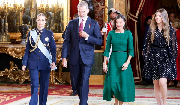 regele felipe, regina letizia, printesa leonor si infanta sofia madrid 12 octombrie foto profimedia (4) jpg