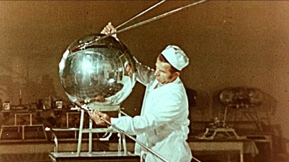 Calendar 4 octombrie: 1957   Uniunea Sovietică a lansat pe orbită primul satelit artificial al Pământului, Sputnik 1 jpeg