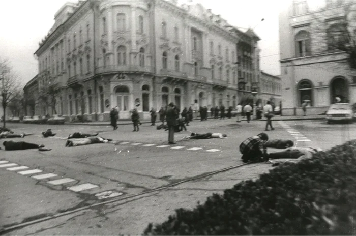Imagine surprinsă în timpul Revoluției din 1989. Foto: wikipedia