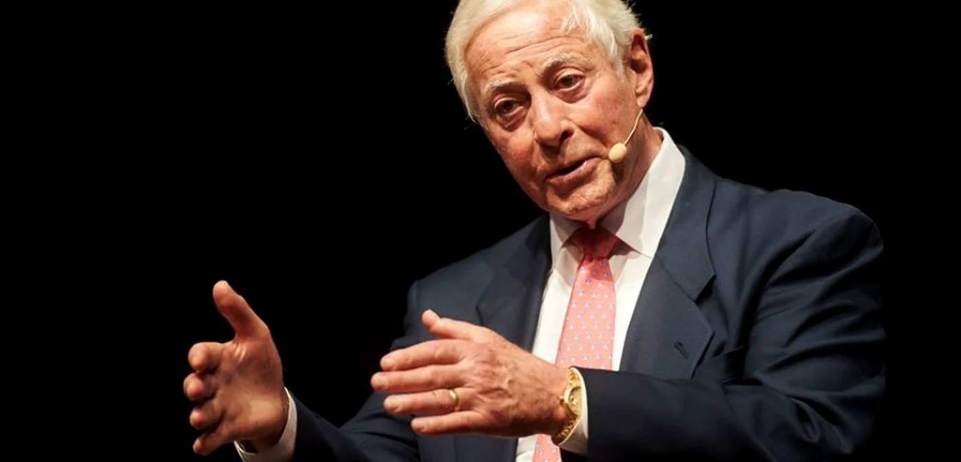 Brian Tracy, în timpul unui curs ţinut în 2015, la Budapesta  FOTO Facebook/Brian Tracy
