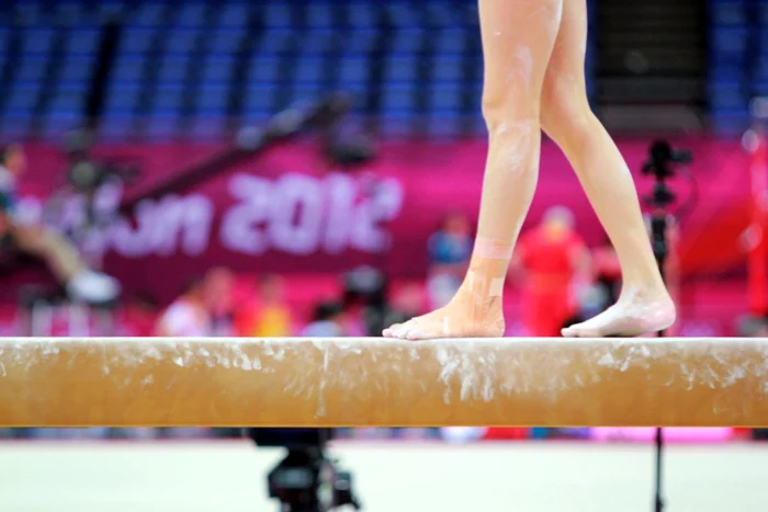 Larisa Iordache a concurat cu piciorul stâng bandajat la JO de la Londra, în 2012Foto: Marian Burlacu