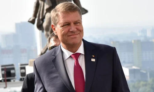 România pitită de lîngă Ucraina eroică jpeg