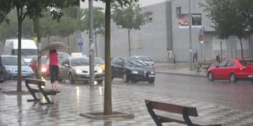 Meteorologii au dat avertisment de furtună până duminică