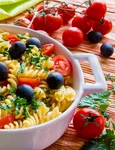 Salata de paste  Sursa foto shutterstock 398330512 jpg