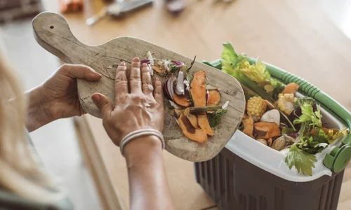 Risipa Alimentara. FOTO