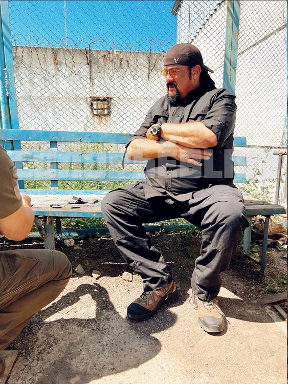 Steven Seagal in Ucraina propaganda pro rusa (2) jpg