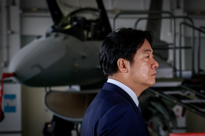 Președintele Taiwanului, Lai Ching-te, în vizită la o bază militară FOTO EPA-EFE