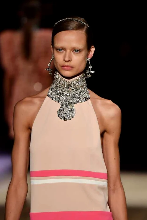 Choker tendinte foto getty 