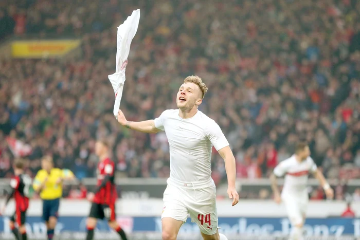 Maxim a semnat prelungirea contractului cu Stuttgart, deşi e doar rezervă