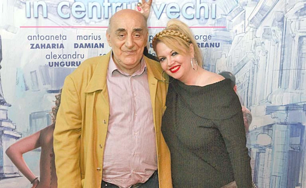 
    Oana are grijă de Viorel, care a suferit o operaţie de colecist, dar şi un atac cerebral  