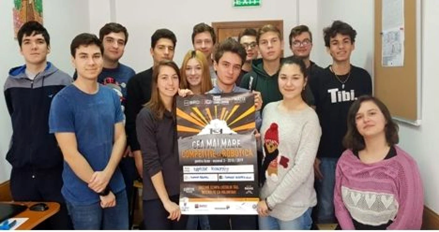 Echipa de robotică de la Colegiul Naţional Barbu Ştirbei FOTO CNBS