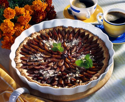 tarta cu prune jpeg