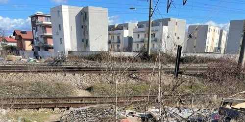 gunoaie cale ferată periferie bucuresti foto PMB