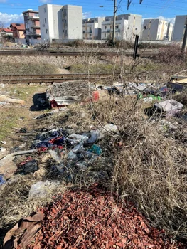 gunoaie cale ferată periferie bucuresti foto PMB