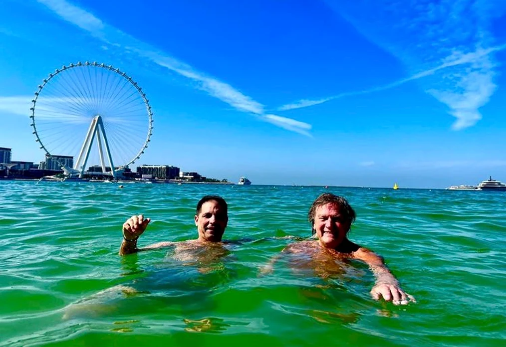 Dan Negru, întrecut la înot de Florin Piersic, la Dubai Sursa: Instagram