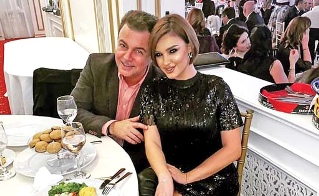
    Aurelian  Temişan şi Dora  