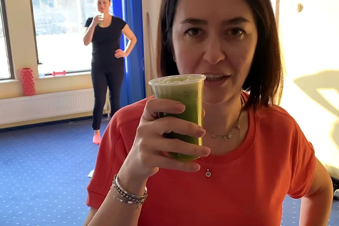 5 amalia nastase program detox tabara de slabire reboot camp suc broccoli jpg jpeg