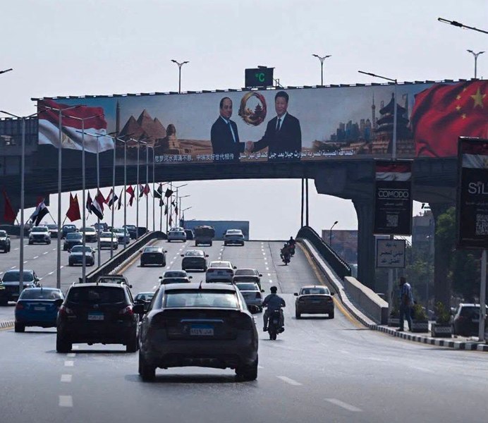 Miza vizitei lui Xi Jinping în Egipt: Cum își croiește China drum în Orientul Mijlociu
