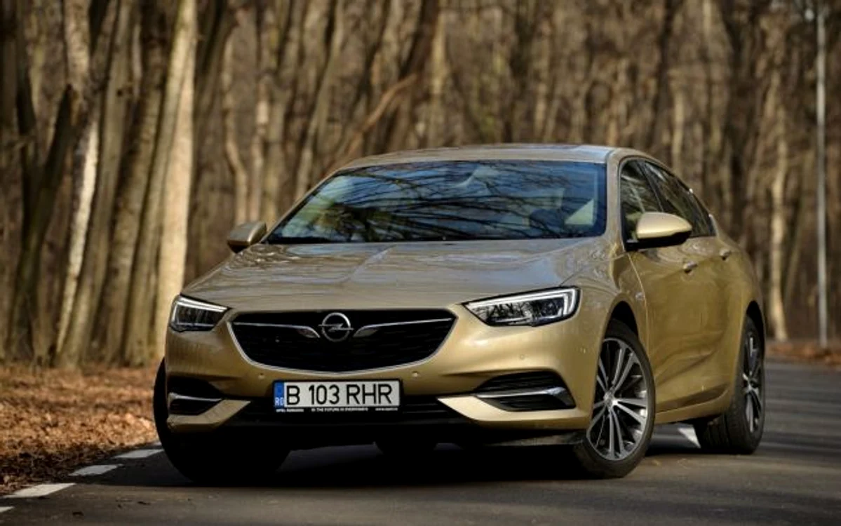 Opel Insignia
2.0 BiTurbo Diesel 4X4 Exclusive