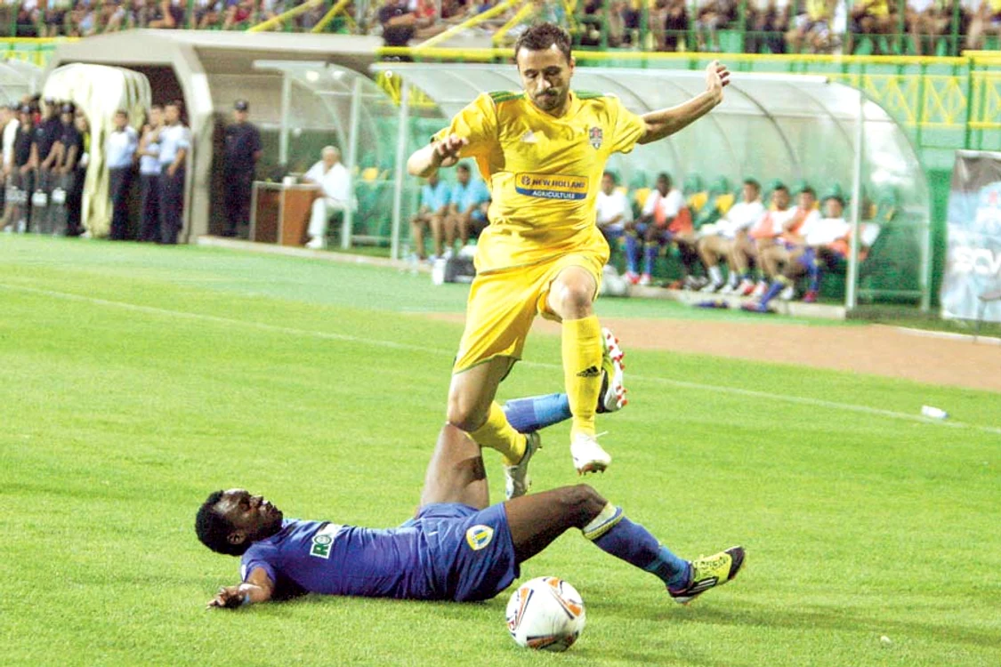 
    Lucian Sânmărtean  va fi playmakerul  Stelei  