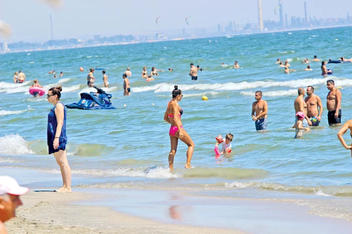 Iulie 2016 .Vara aceasta, pe Litoral, EBa a afişat o siluetă perfectă