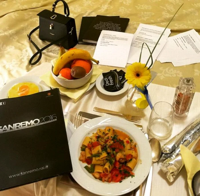 Mădălina Ghenea învaţă de zor pentru festival