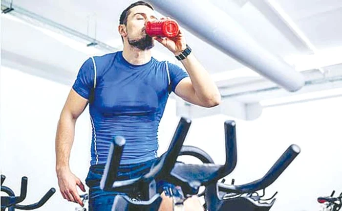 
    Năduşeşte cât vrei, sudoarea ta nu duhneşte!  