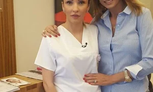 Ramona Tudor Gunata este cea care o epilează pe Cristina Spătar jpeg