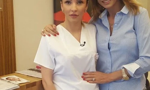 Ramona Tudor Gunata este cea care o epilează pe Cristina Spătar jpeg