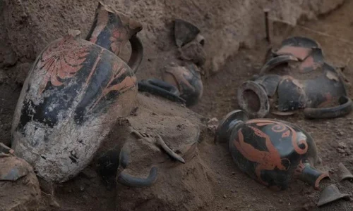 Un nou mormânt descoperit la Pompeii jpeg