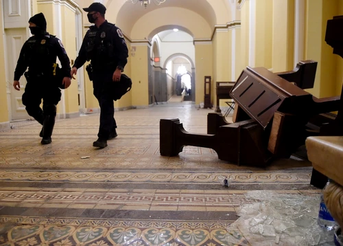 În baza stării de urgenţă, vor putea fi utilizate resurse suplimentare pentru a-i proteja pe locuitoriFoto: AFP
